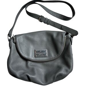 Marc Jacobs New York Natasha Grey Pebble Leather Crossbody Bag Purse